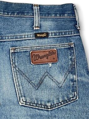 Vintage 80s Wrangler 945DEN Tegular Fit Jeans USA Light Wash Distressed 34x30